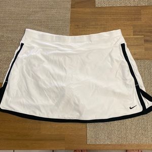 Nike tennis skirt, white/black, size XL